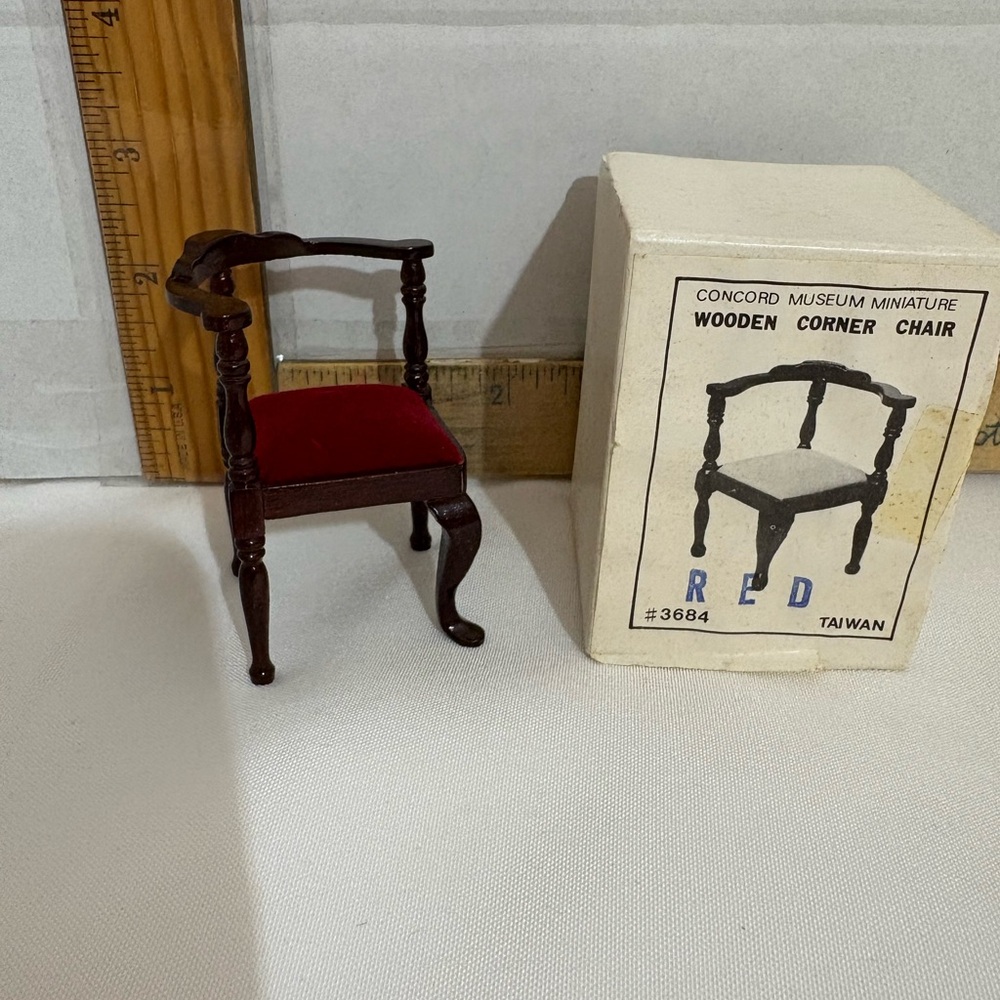 Concord Museum Miniature Wooden Corner‎ Chair red cushion dollhouse furniture